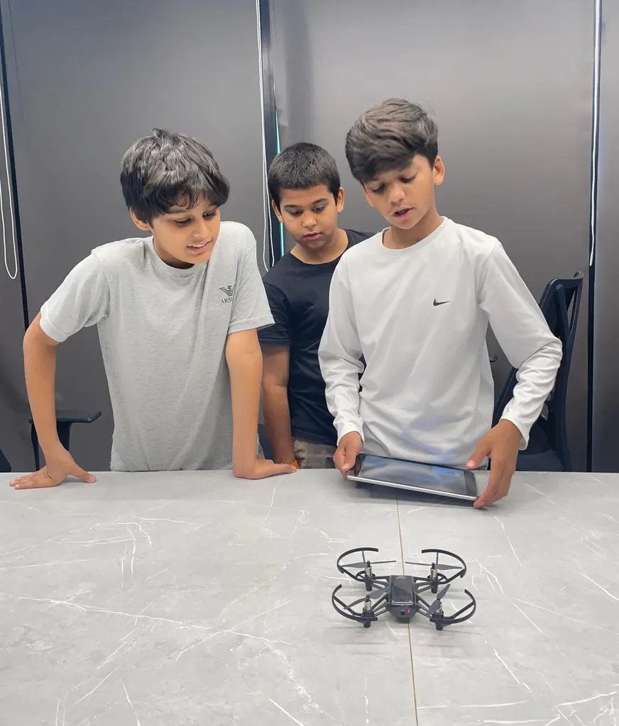 Student project programmable autonomous drone